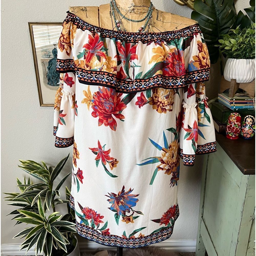 Flying Tomato Tropical Floral‎ Ruffle Off Shoulder Bell Sleeve Mini Dress Sz M